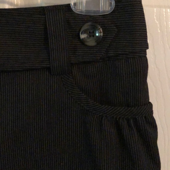 Business Wear Shorts - Picture 2 of 5